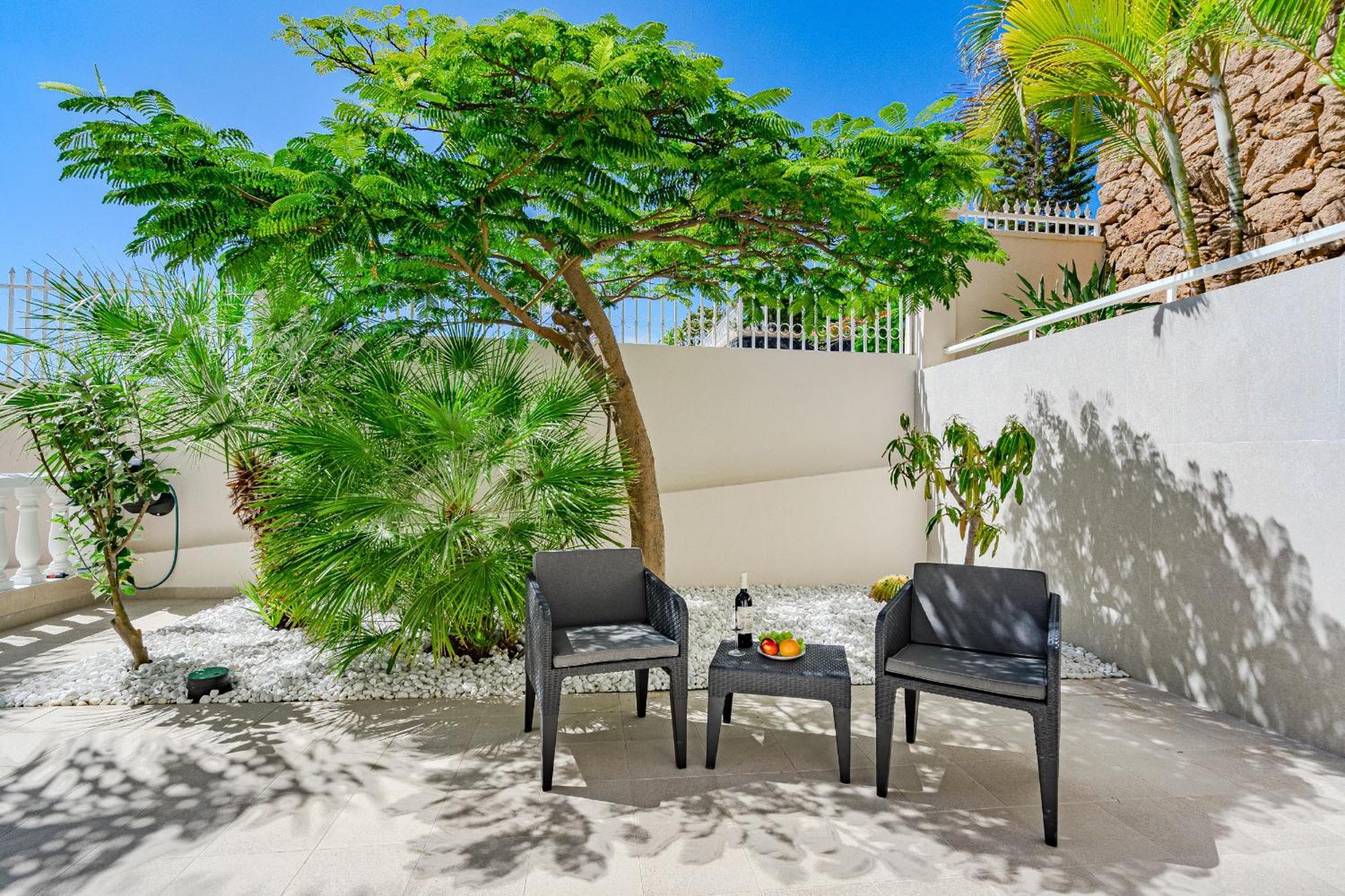 Villa Sabina - 6 Bedroom House アデヘ エクステリア 写真